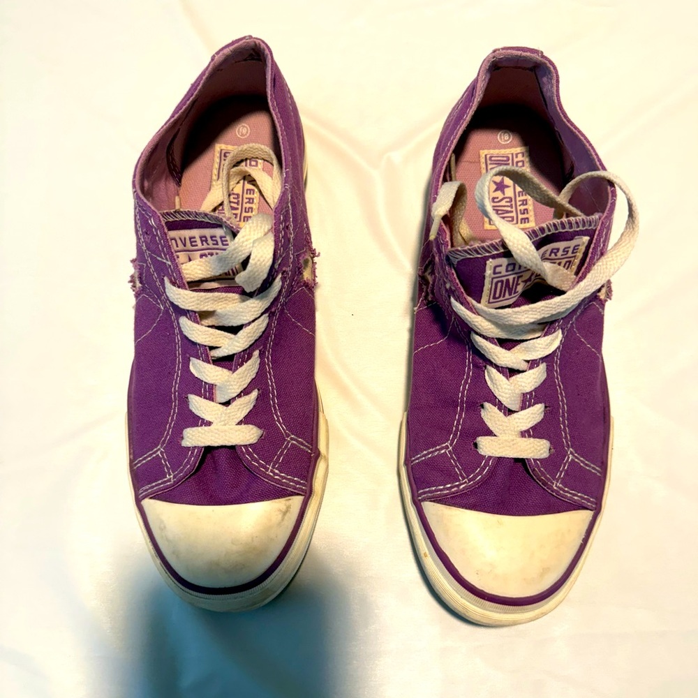 Purple converse women’s sneakers